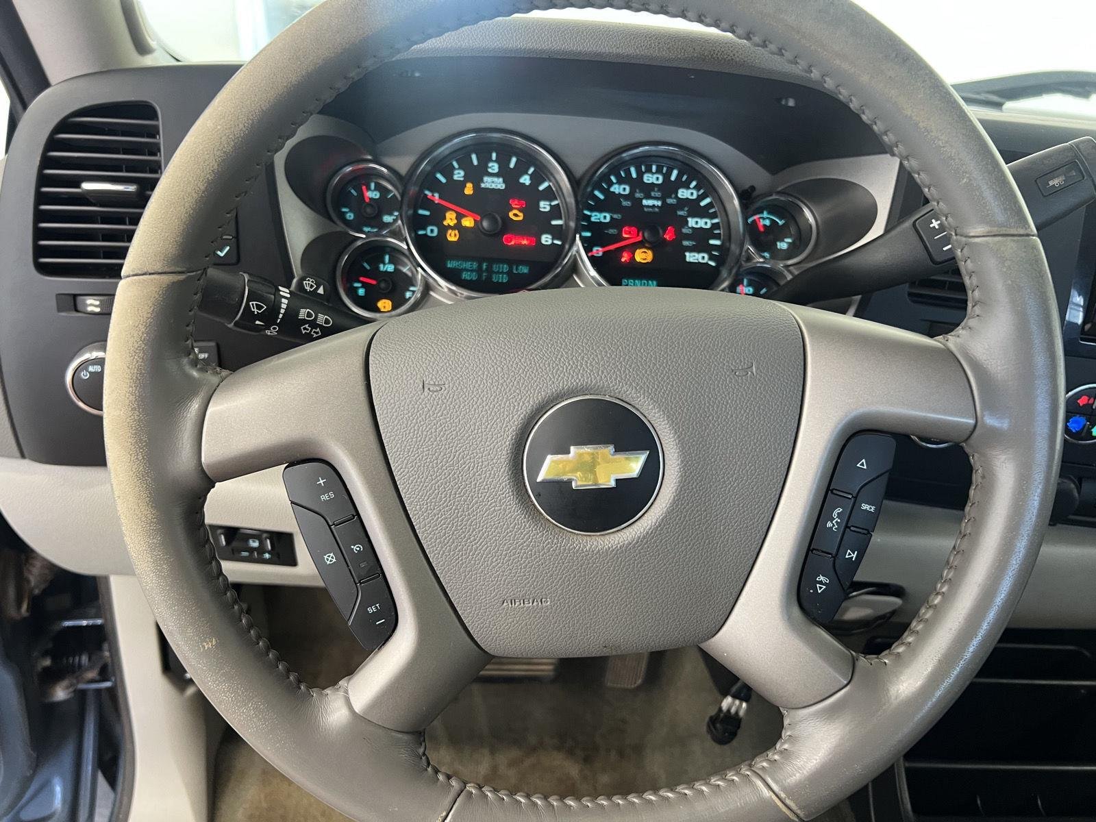 Used 2013 Blue Granite Metallic Chevrolet LT image 27