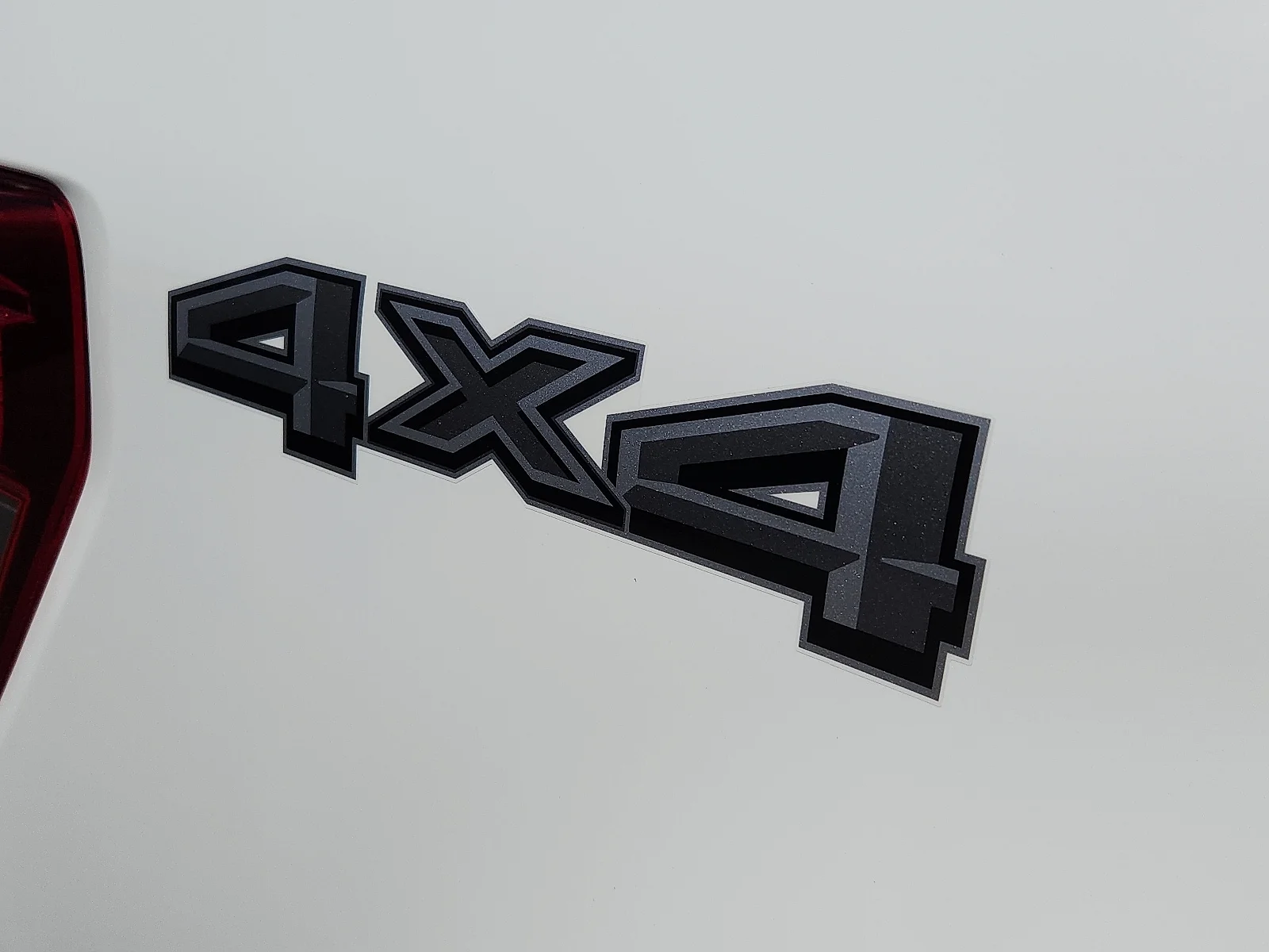 New 2026 Oxford White Ford XLT image 7