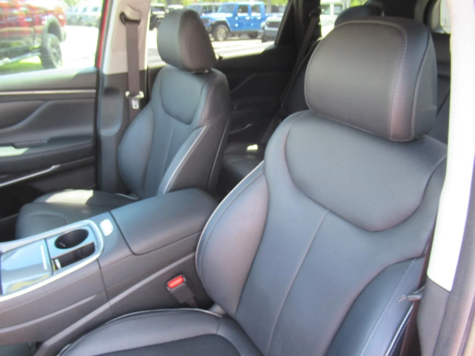Used 2023 Red Hyundai Limited image 17