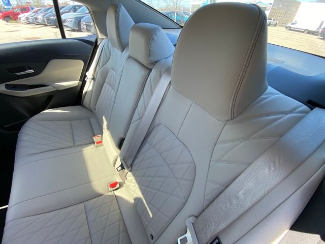 New 2026 Atlantic Gray Metallic Nissan SL image 17
