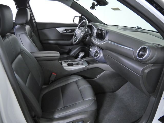 Used 2022 White Chevrolet LT image 10
