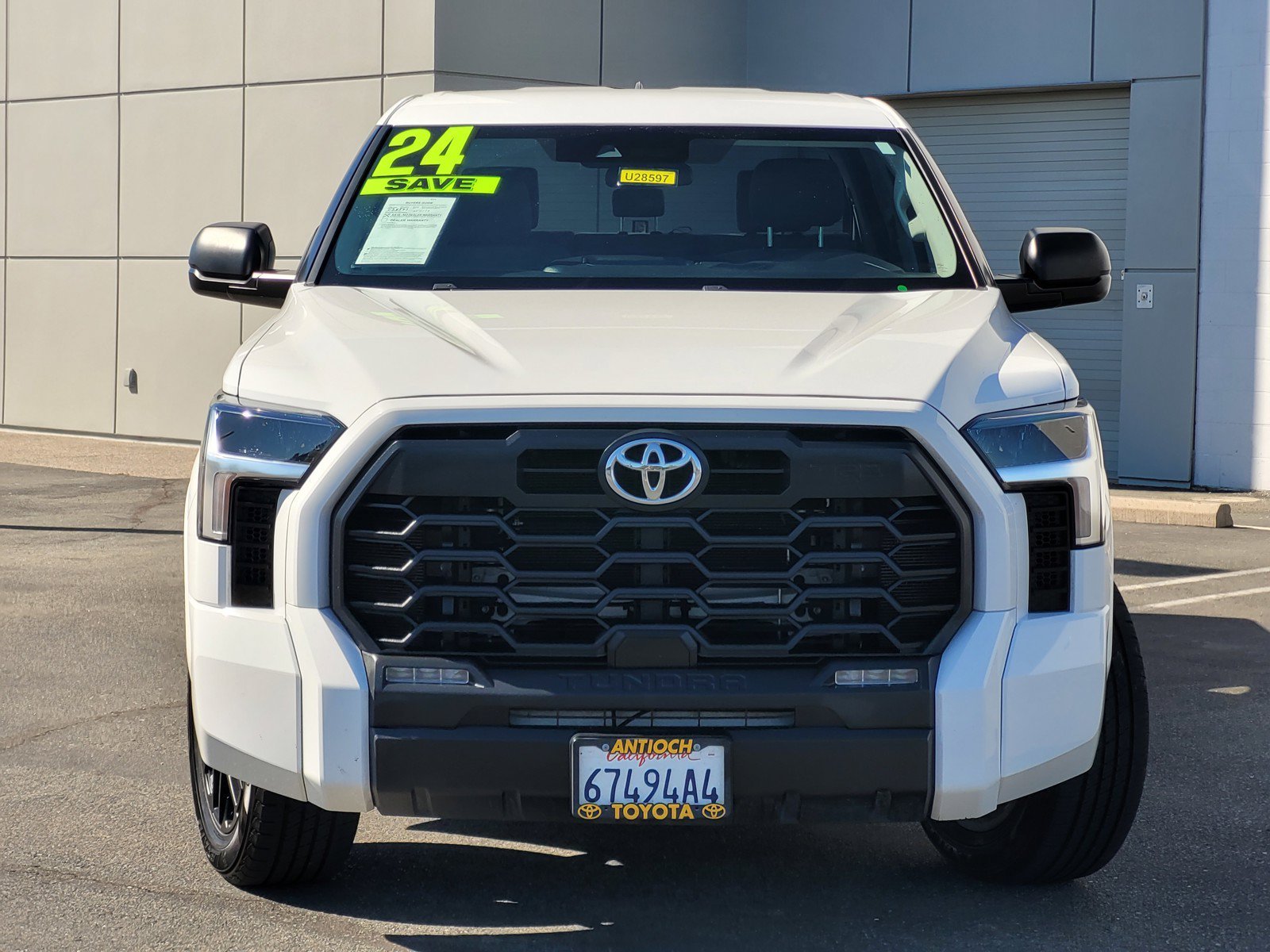 Used 2024  Toyota SR5 image 2