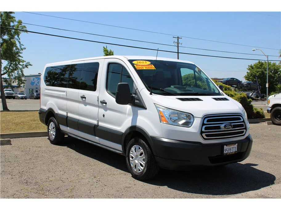 2015 Ford Transit XLT - Photo 3