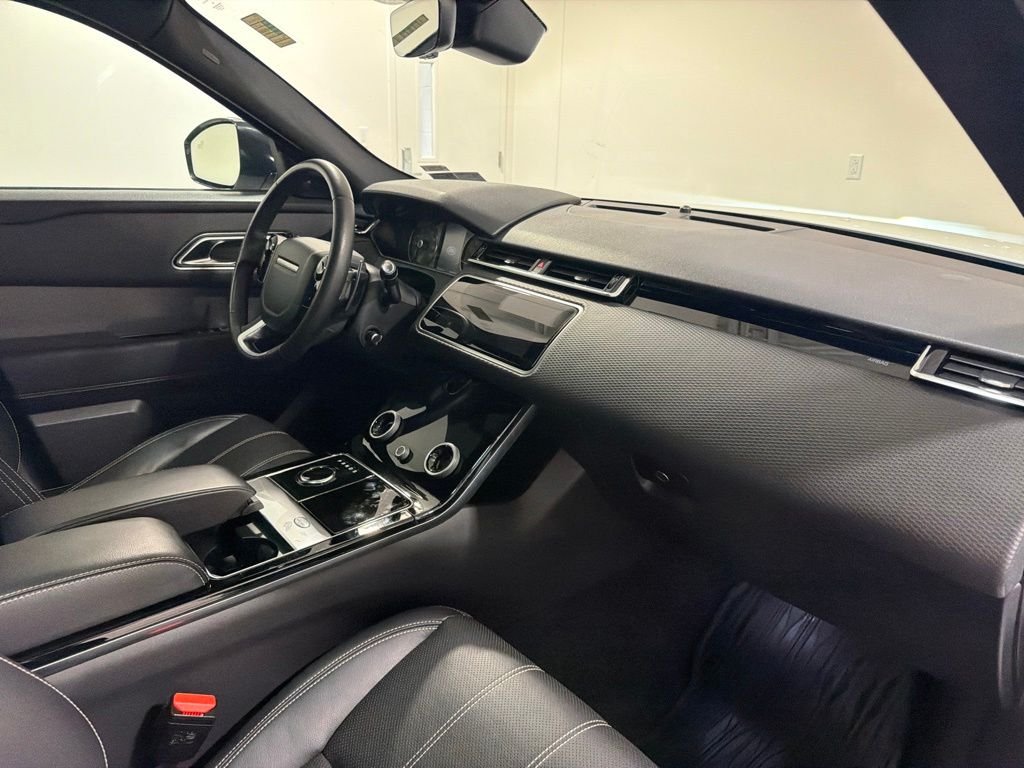 Used 2019 Fuji White Land Rover S image 24