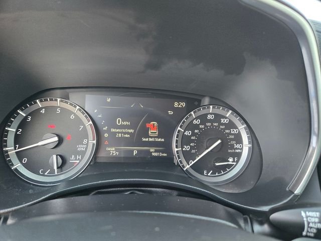 Used 2021  Toyota Platinum image 16