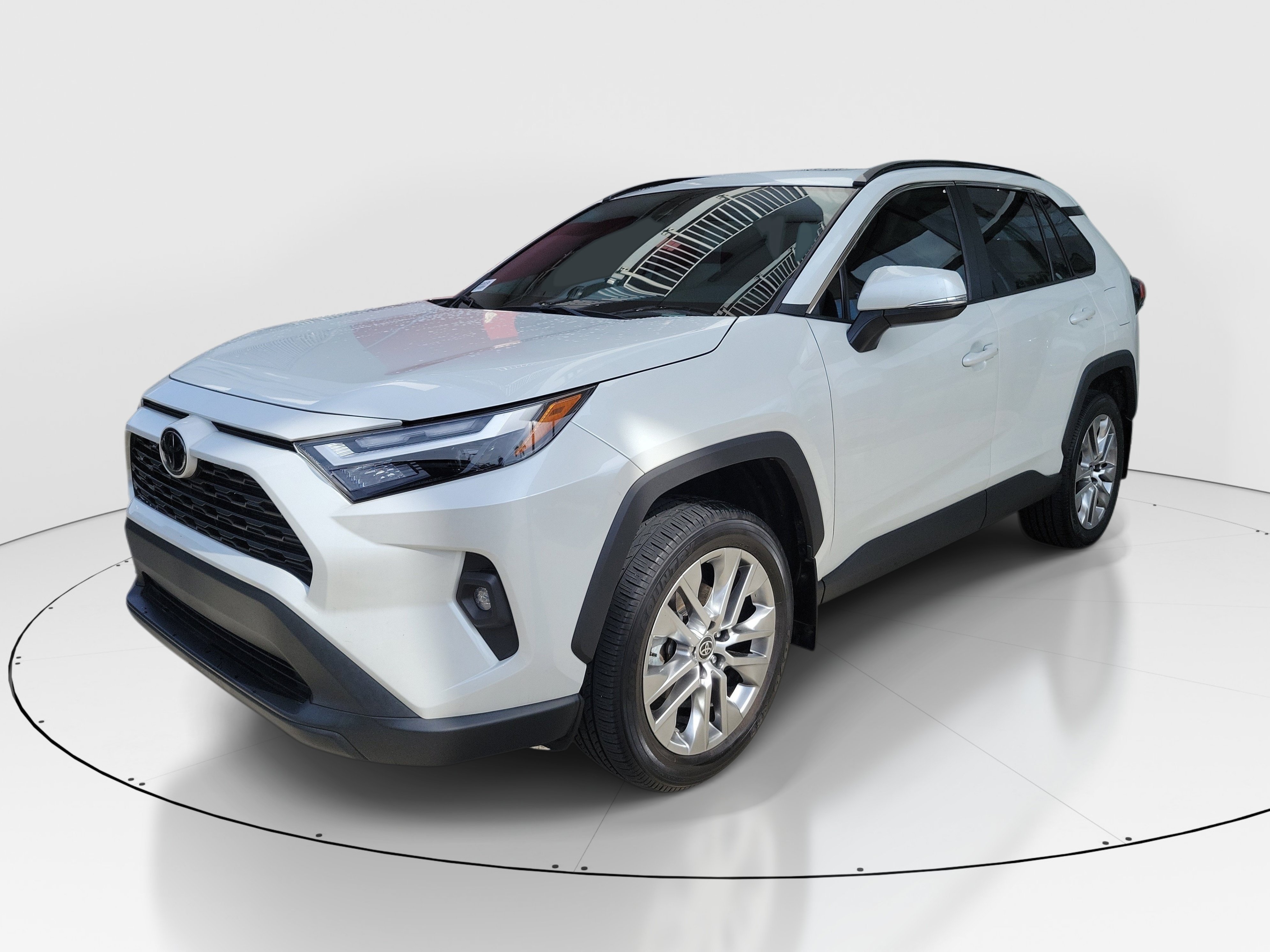 Certified Used 2024 Pearl Toyota XLE Premium image 3