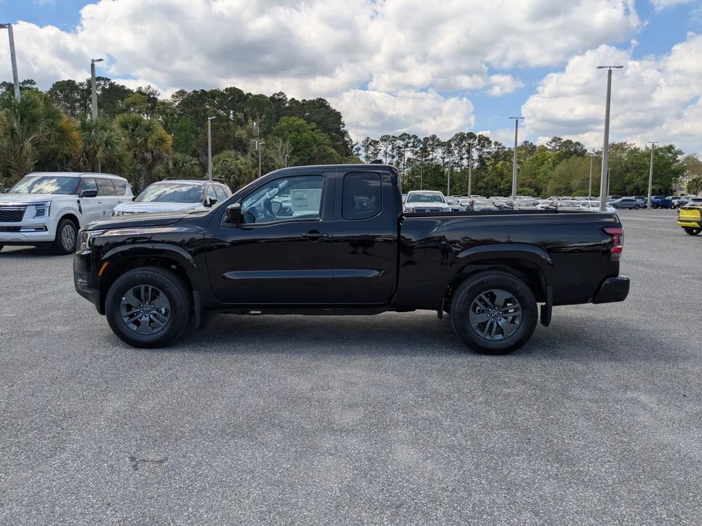 2025 Nissan Frontier SV - Photo 7