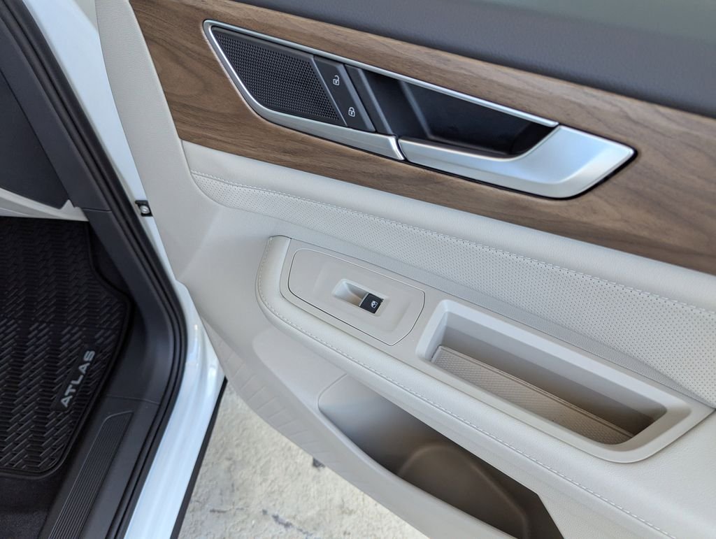 2026 Volkswagen Atlas SE - Photo 37
