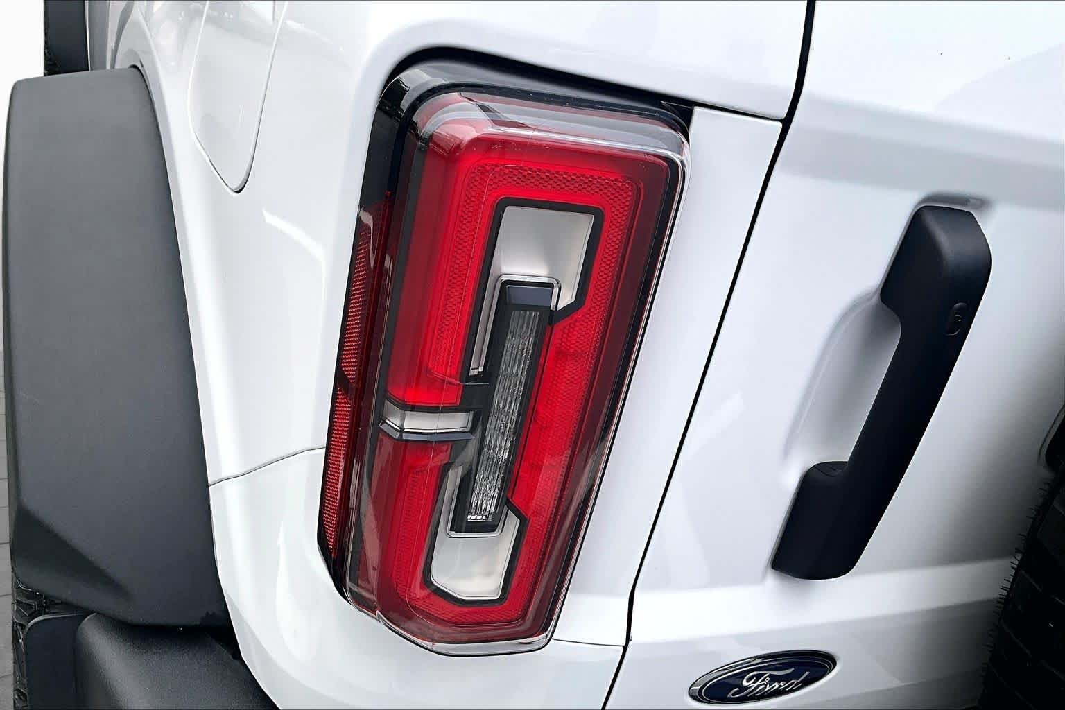 Used 2024 Oxford White Ford Wildtrak image 26