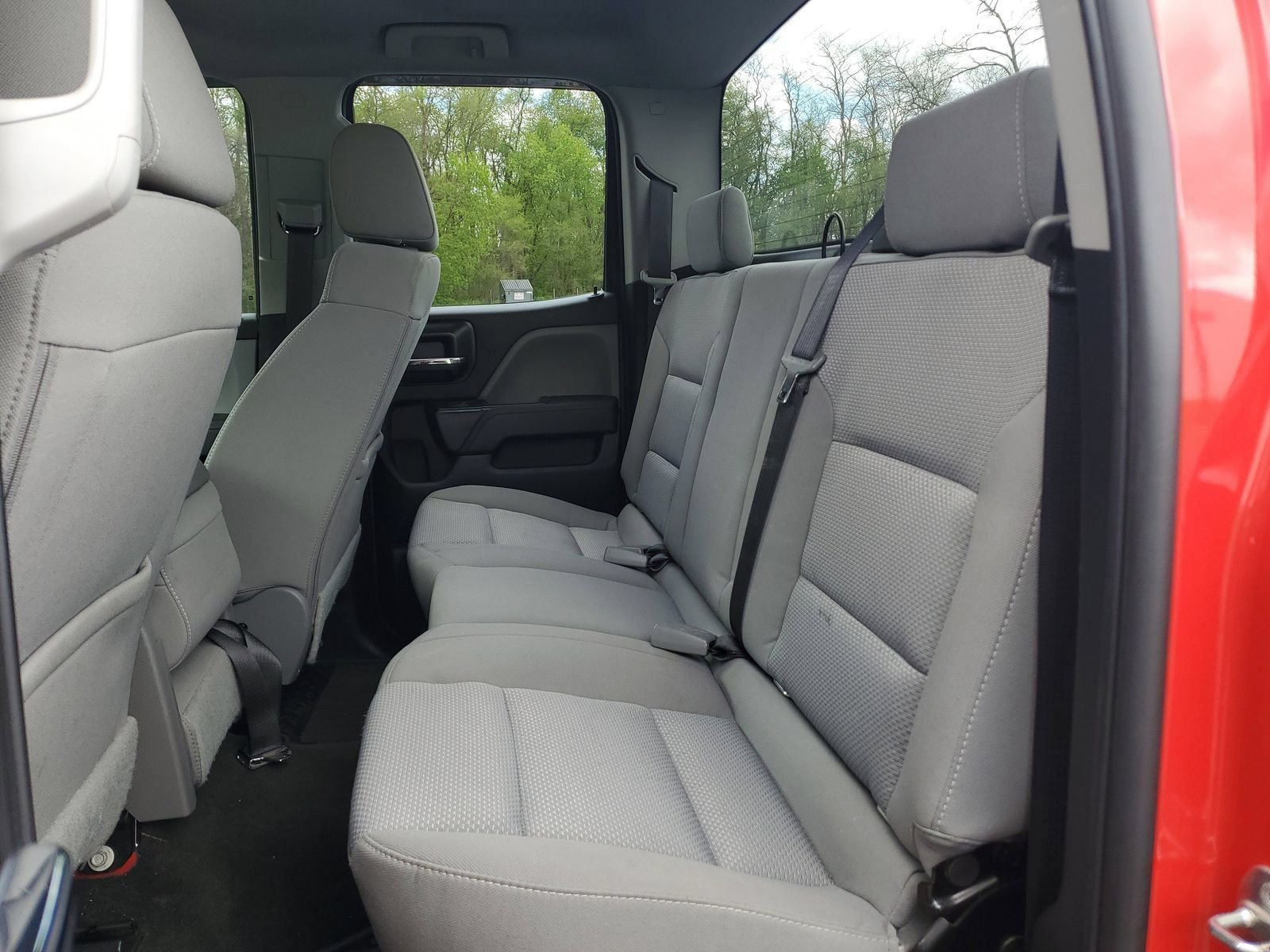 Used 2018 Red Chevrolet Custom image 8