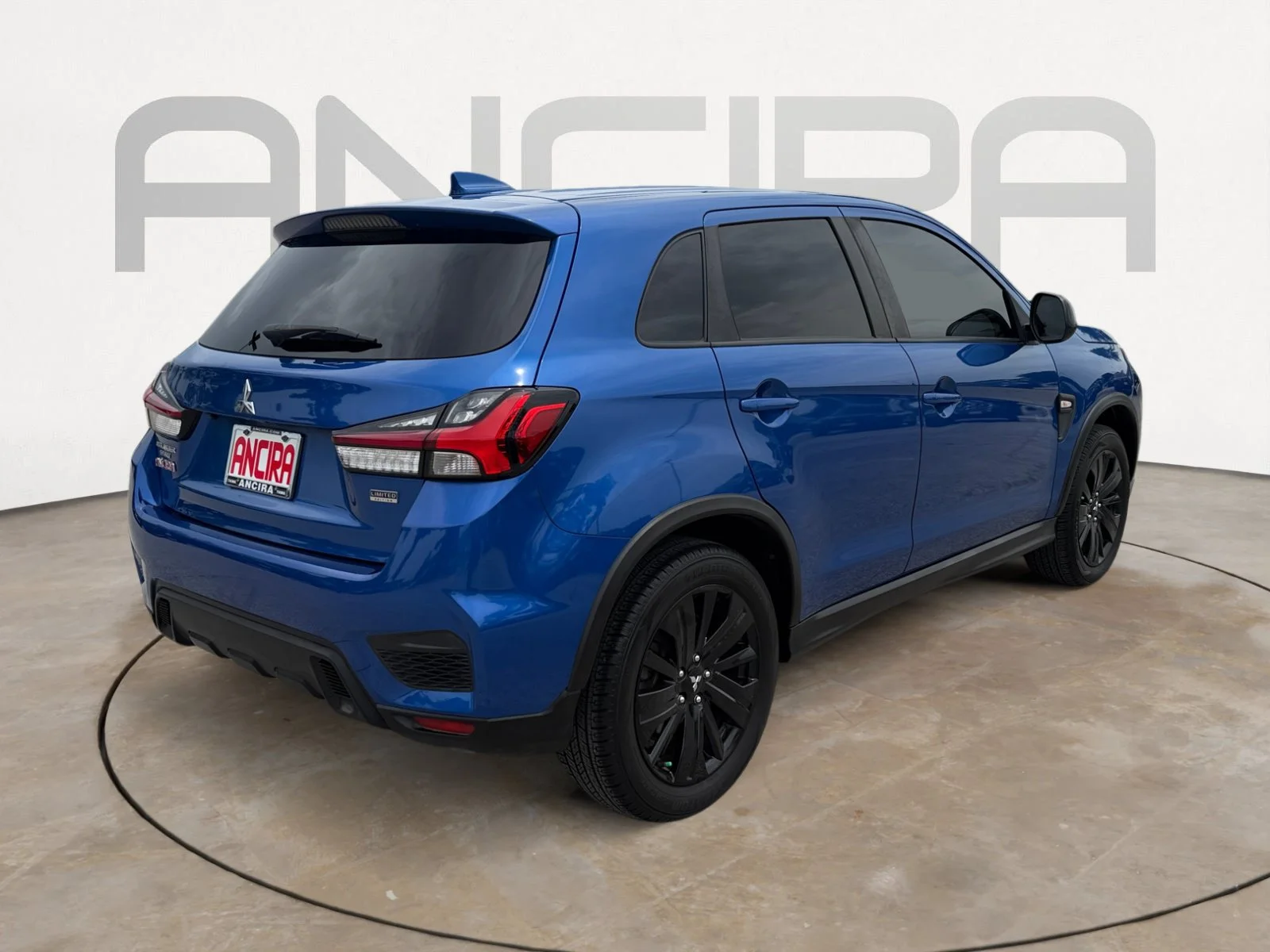 Used 2021 Octane Blue Metallic Mitsubishi LE image 11