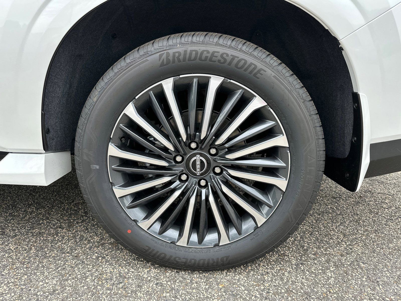 New 2026 White Nissan Platinum Reserve image 21