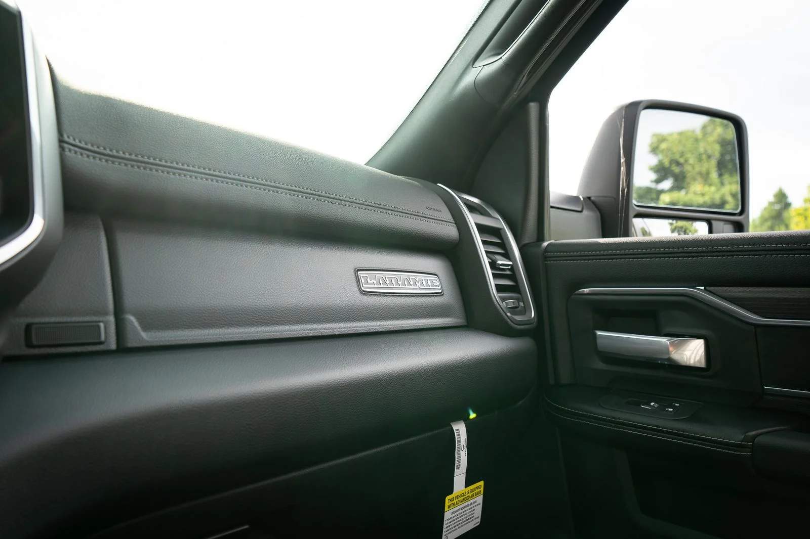 New 2026 Diamond Black Crystal Pearl-Coat Exterior Paint RAM Laramie with Black Widow Package image 46