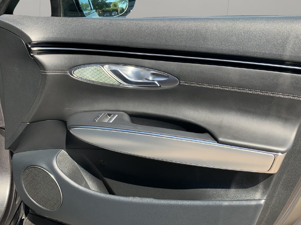 2023 GENESIS GV70 Standard - Photo 33