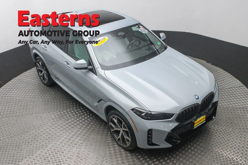Used 2024 Gray BMW xDrive40i image 3