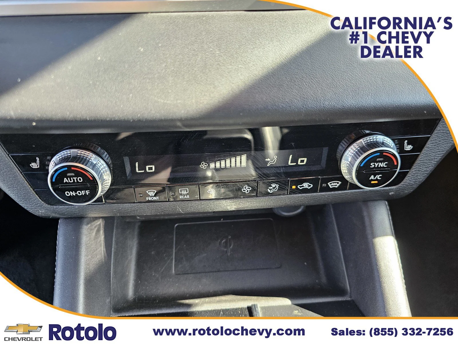Used 2024  Mitsubishi SE Black Edition image 25