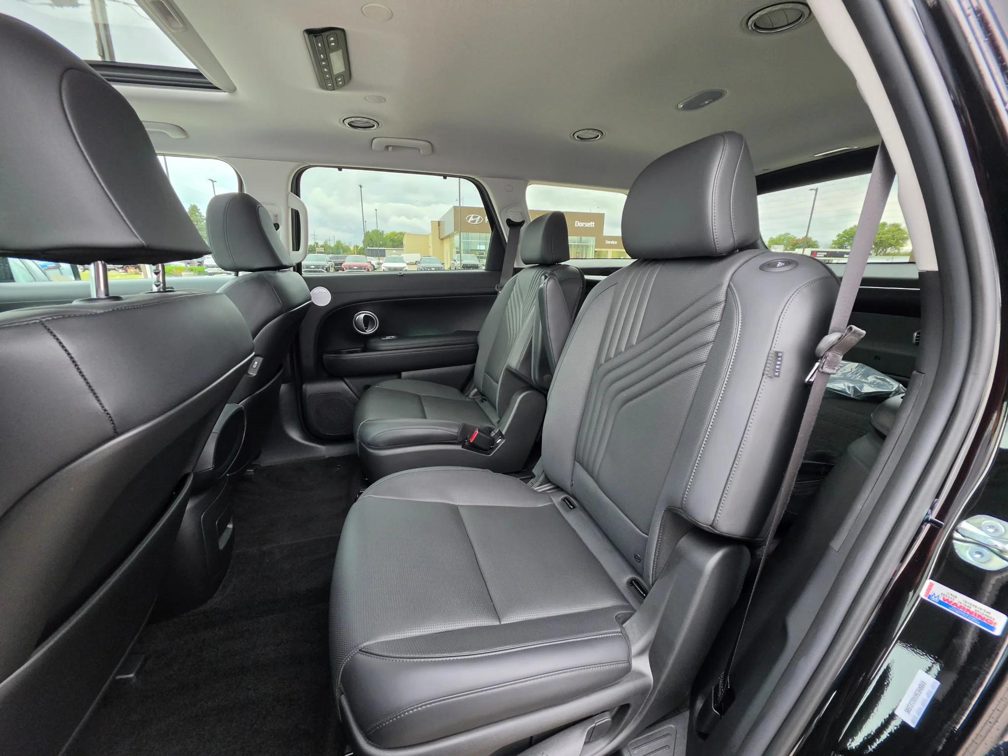 New 2027 Abyss Black Pearl Hyundai SEL Premium 7P image 24