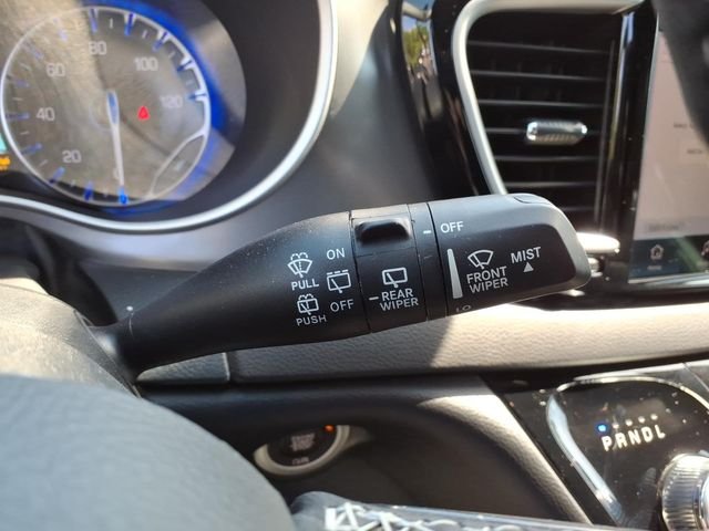 Certified Used 2025 Diamond Black Chrysler Select image 21