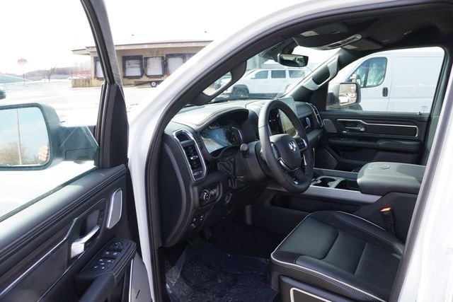 2026 RAM 1500 Laramie - Photo 13