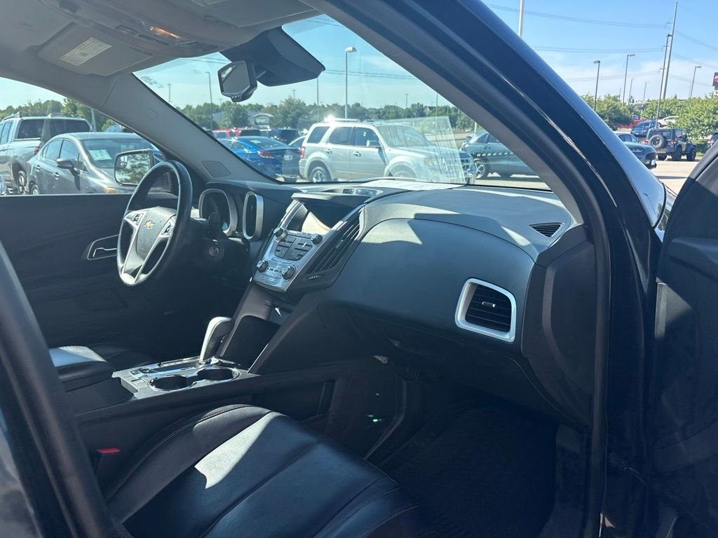 Used 2014 Black Granite Metallic Chevrolet LT 2LT image 25