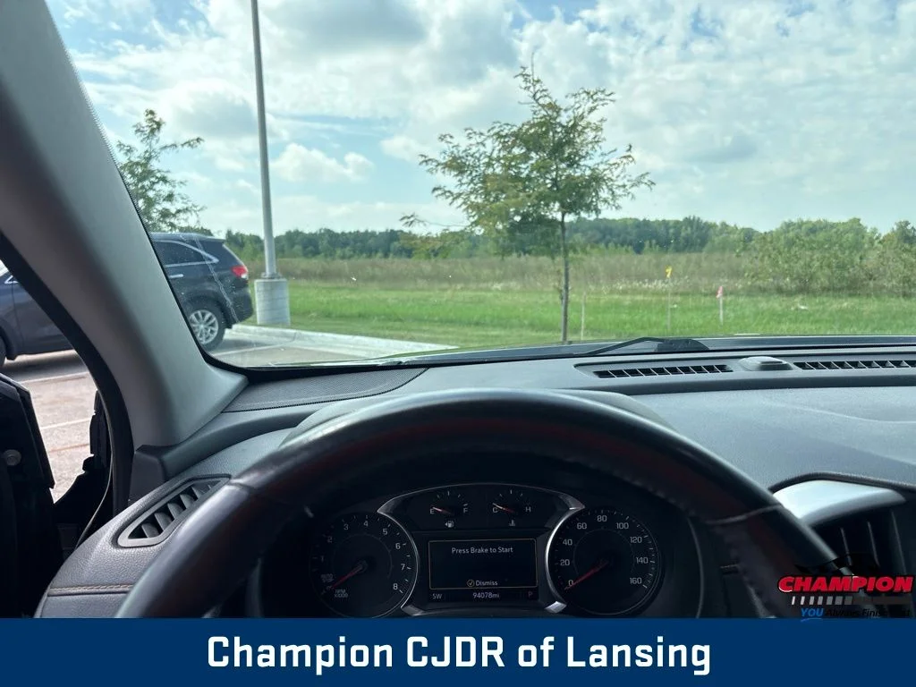 Used 2019 Black GMC SLT image 16