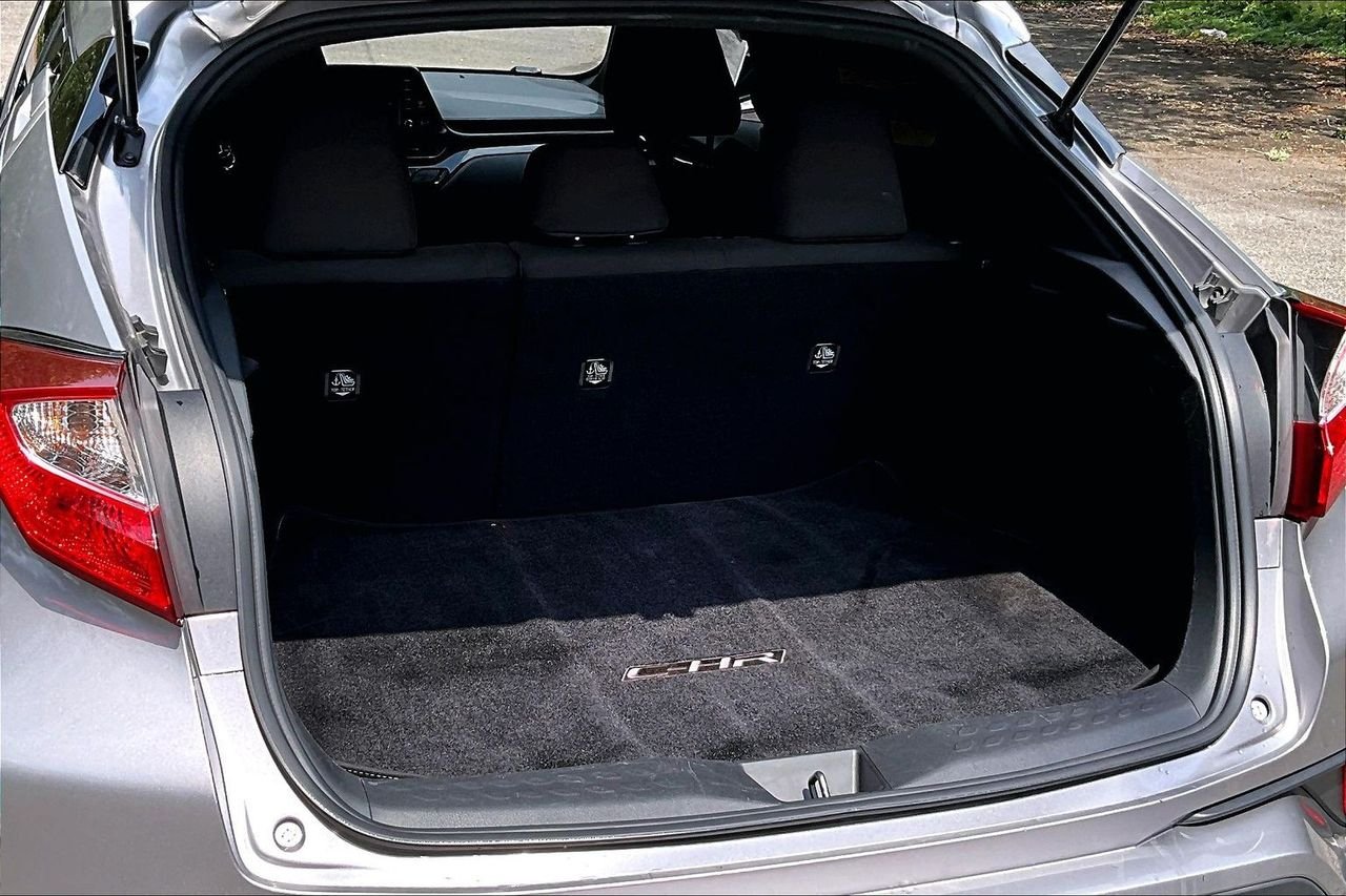 Used 2019 Silver Toyota LE image 36