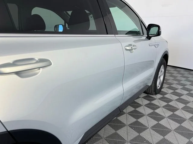 New 2026 White Kia LX image 9