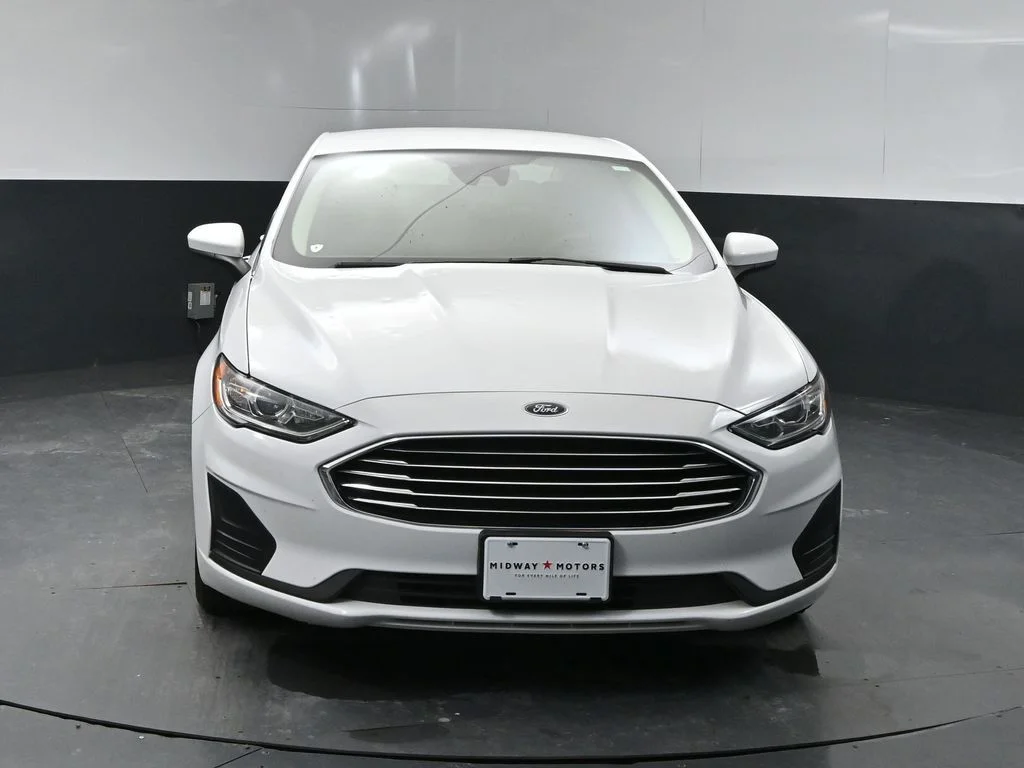 Used 2020 White Ford SE image 8