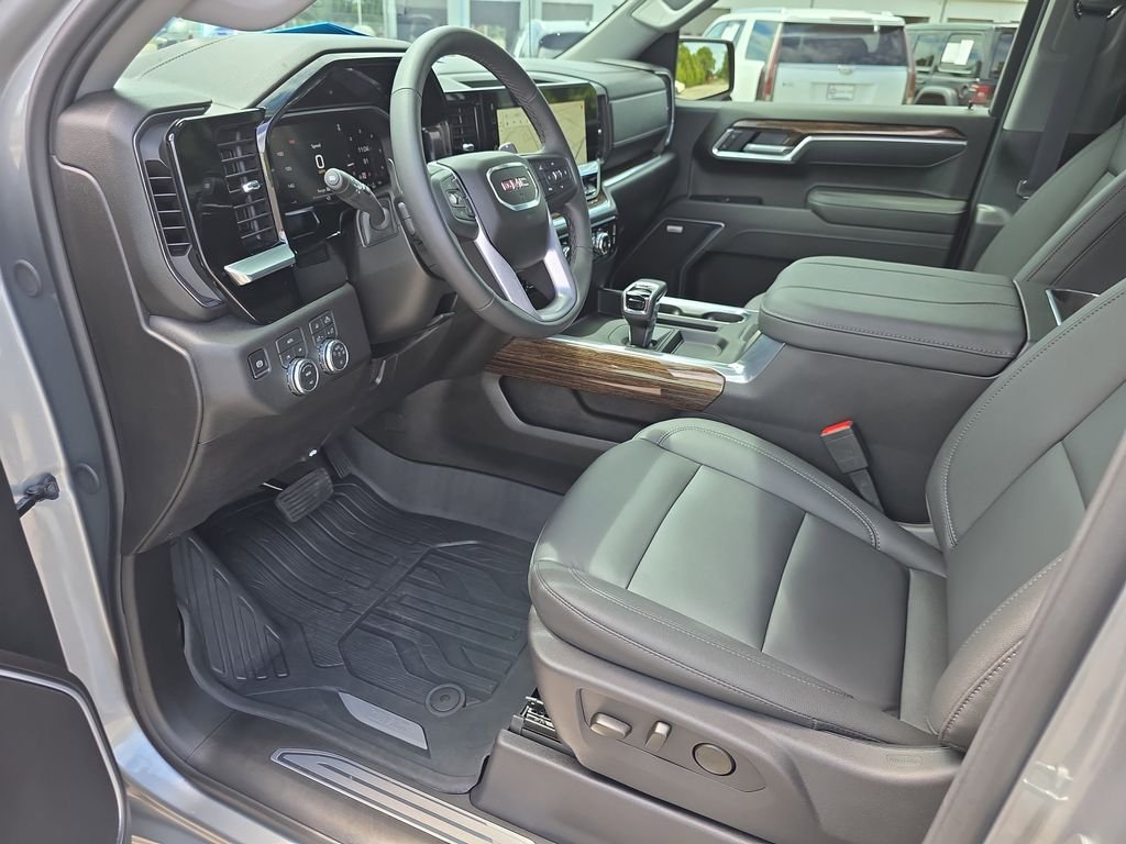 Used 2026 Silver GMC Elevation image 11