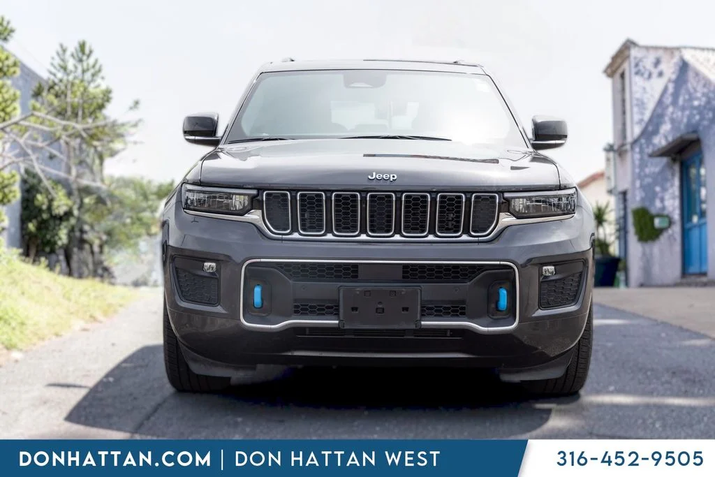 Used 2023 Gray Jeep Overland 4xe image 21