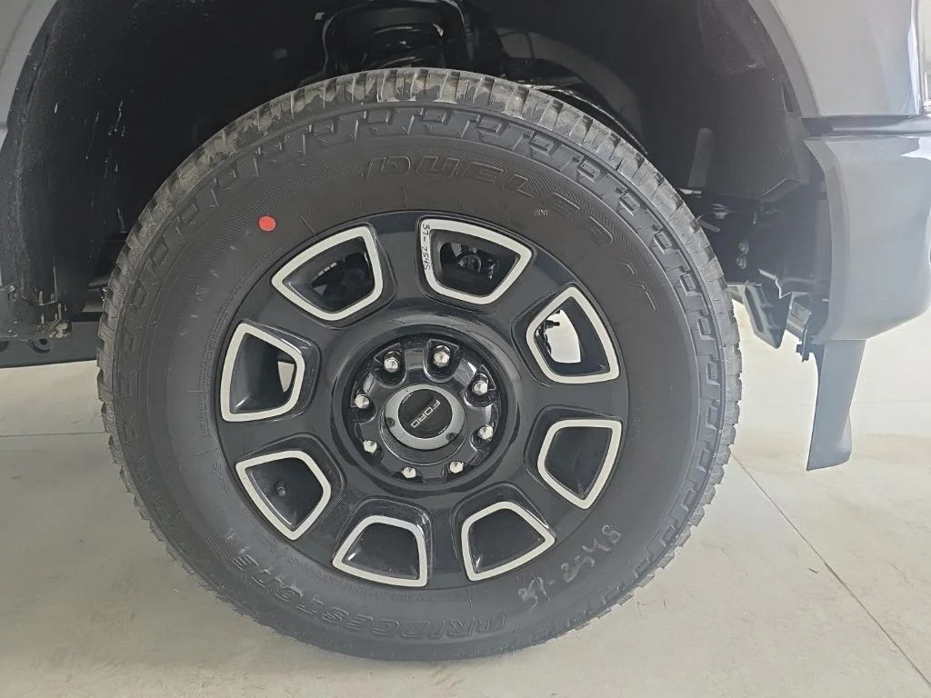 New 2026 Carbonized Gray Metallic Ford F-350® Platinum® image 32