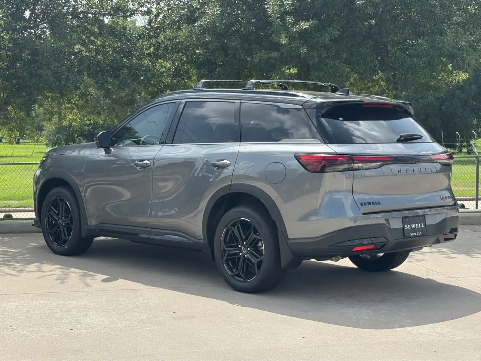 New 2027 2T GRPT SHDW INFINITI Sport AWD image 4