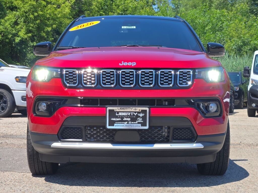 New 2026 Red Hot Pearl-Coat Exterior Paint Jeep Limited image 3