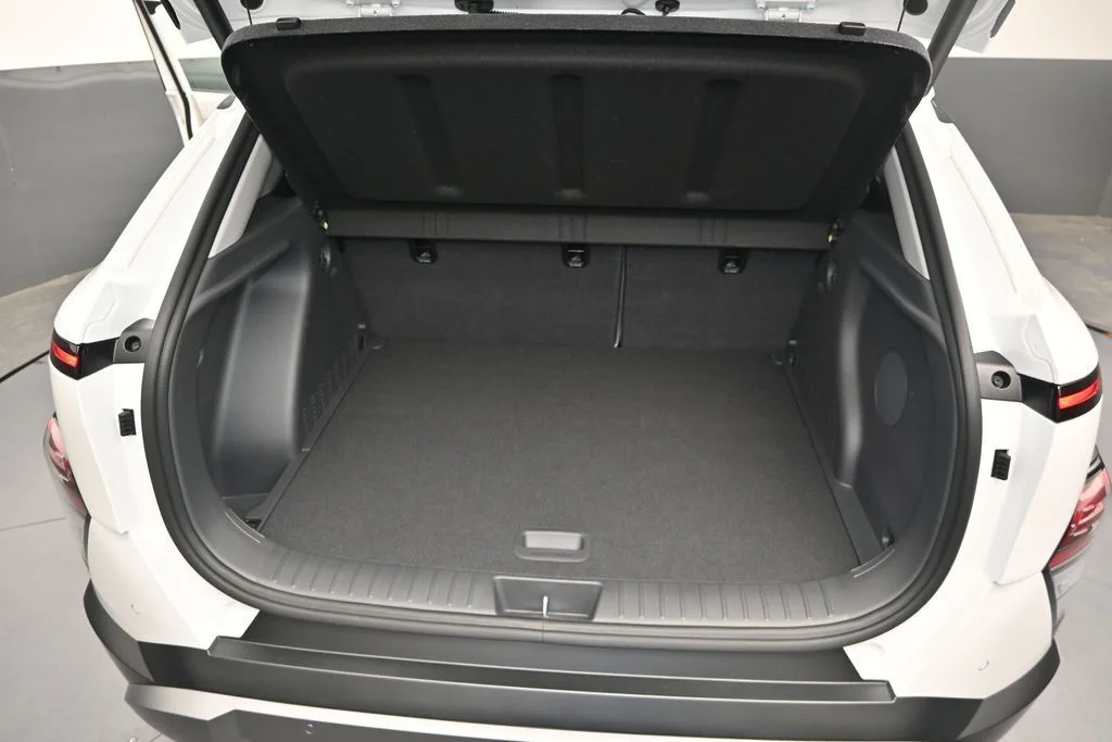 Used 2026 White Hyundai Limited image 15