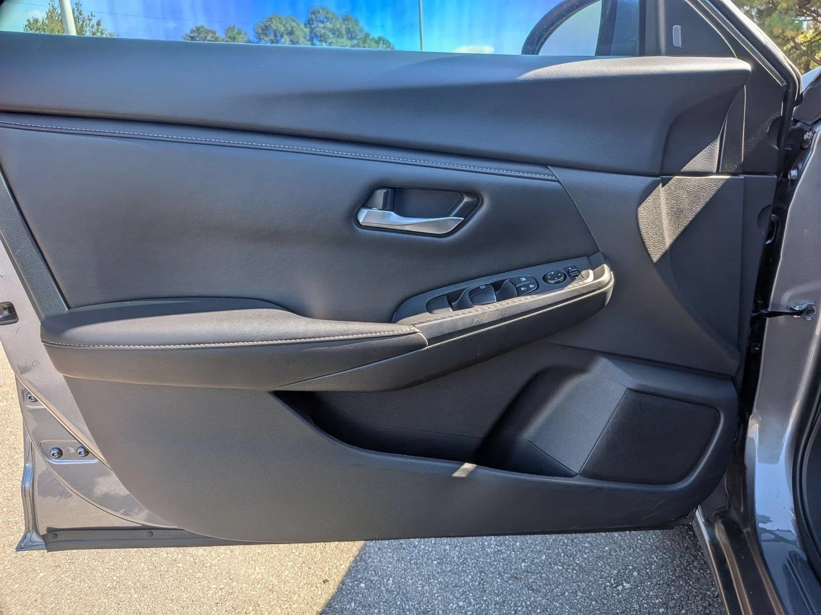Certified Used 2024 Gun Metallic Nissan SV image 14
