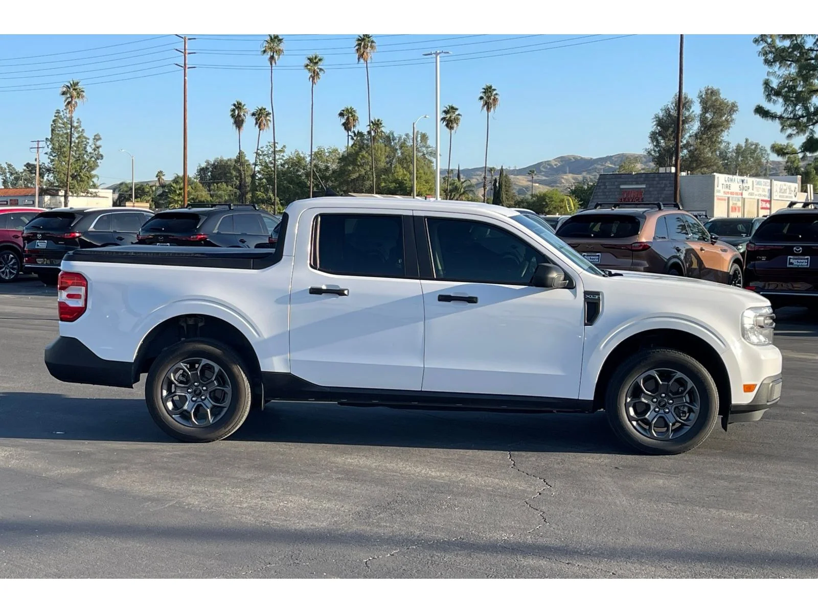 Used 2023 Oxford White Ford XLT image 7