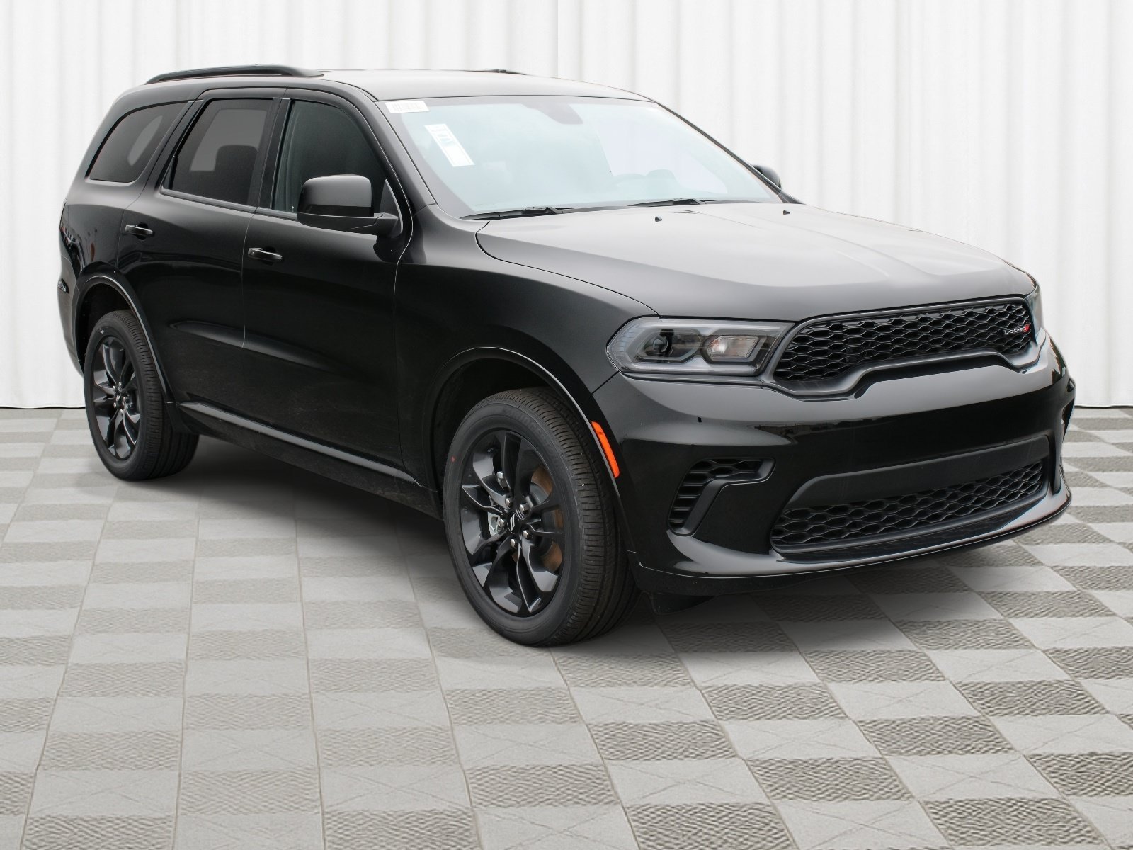 New 2026 Diamond Black Clear-Coat Exterior Paint Dodge GT image 33