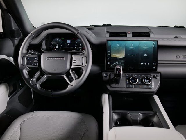 New 2026 Fuji White Land Rover X-Dynamic SE image 11