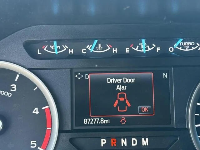 Used 2021 Oxford White Ford XLT image 26