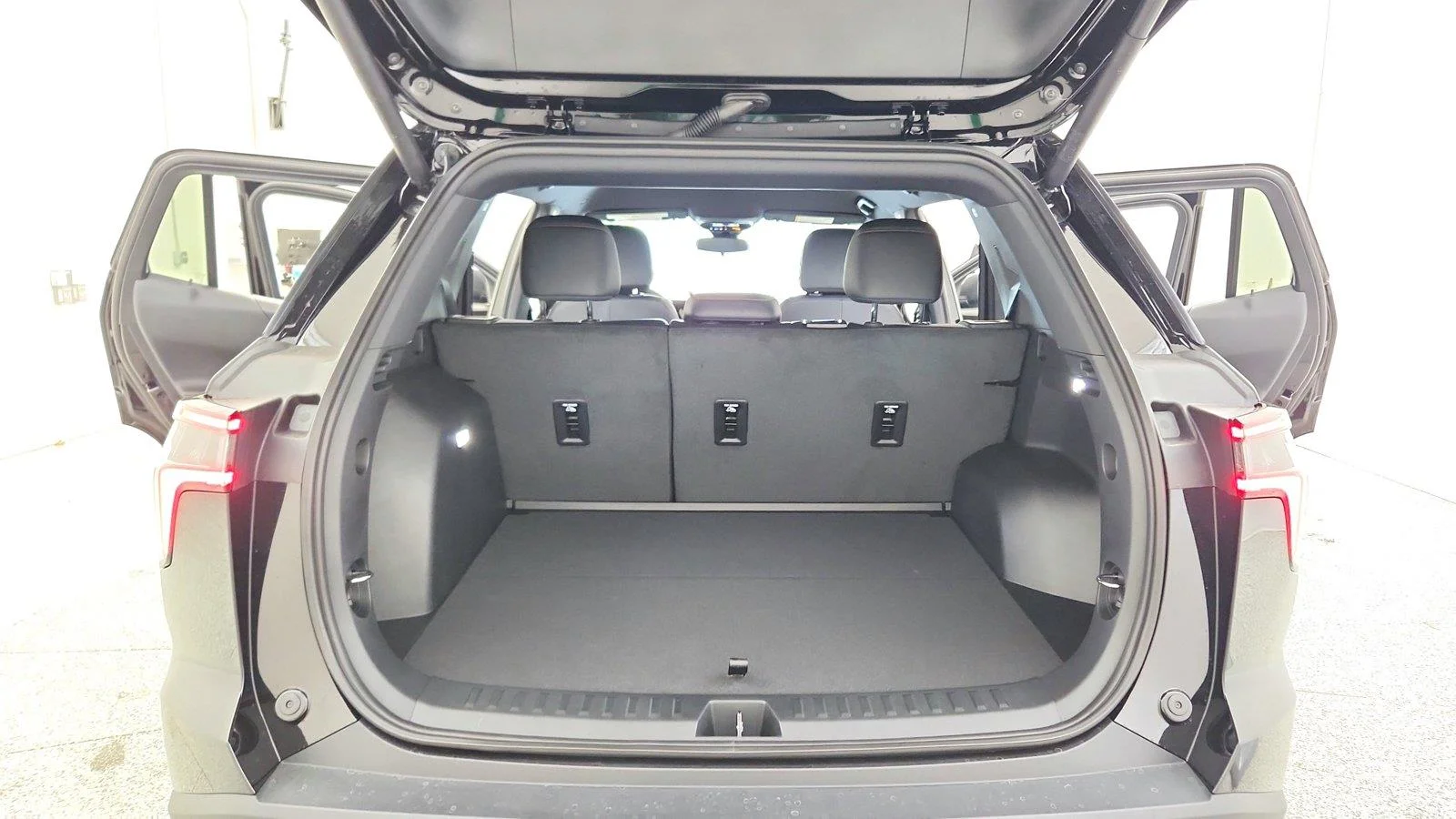 2027 Chevrolet Equinox RS - Photo 40