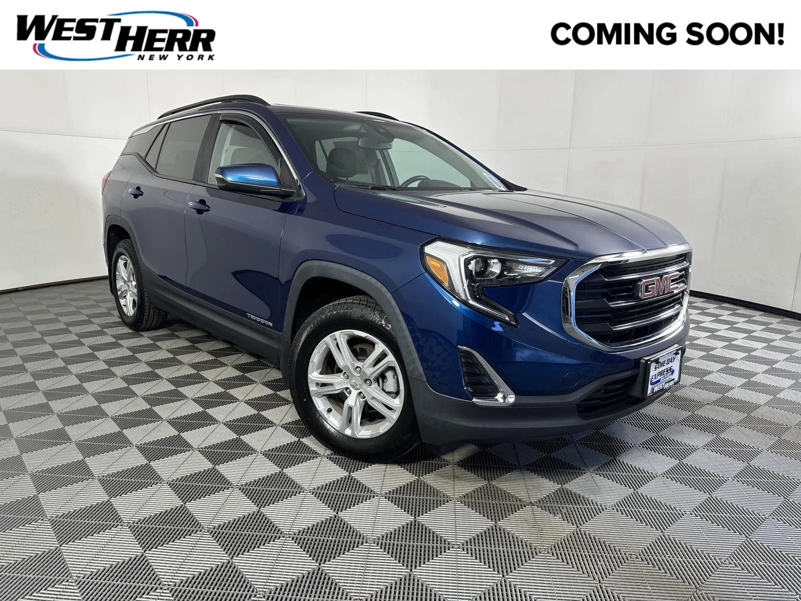 Used 2021 Blue Emerald Metallic GMC SLE image 1