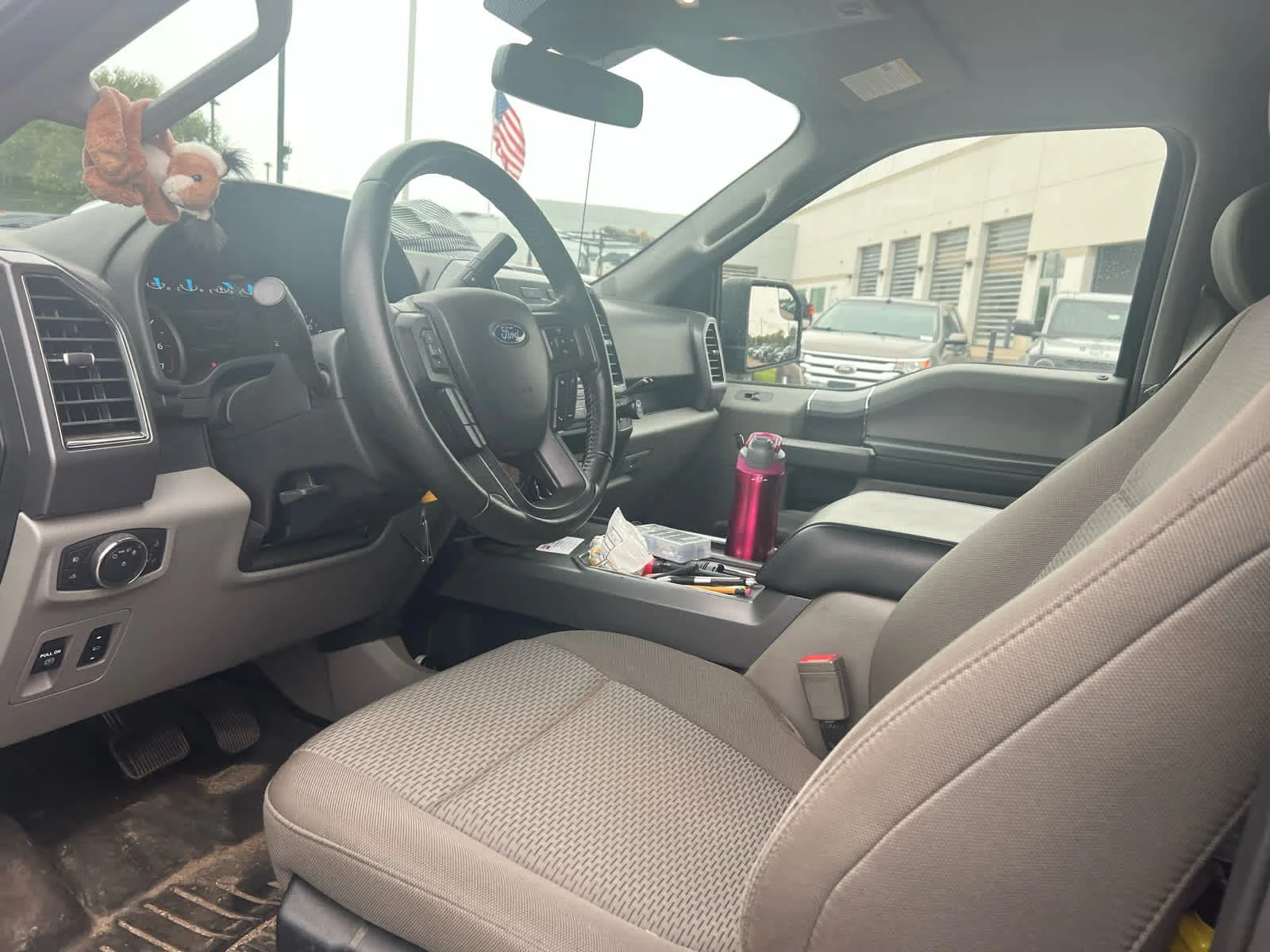 Used 2020 Agate Black Metallic Ford XLT image 9
