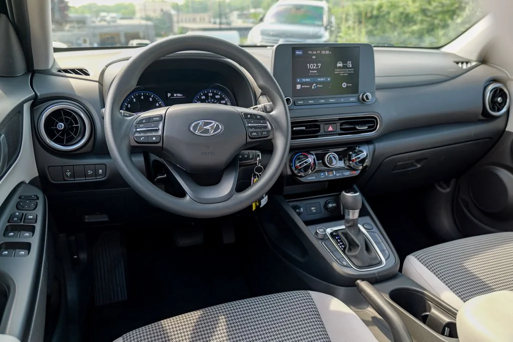 Used 2023 Abyss Black Pearl Hyundai SE image 37