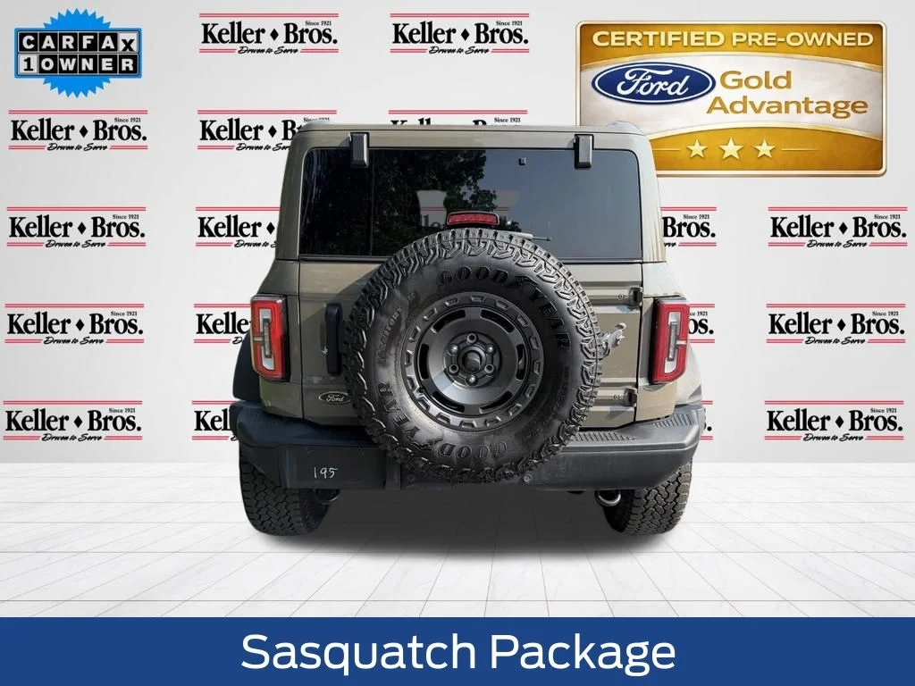Used 2025 Gray Ford Badlands image 5