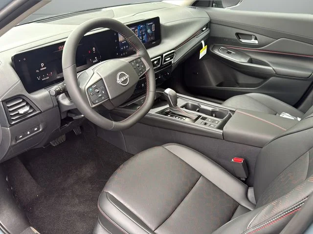 New 2026 Atlantic Gray Metallic / Super Black Two-tone Nissan SR image 16