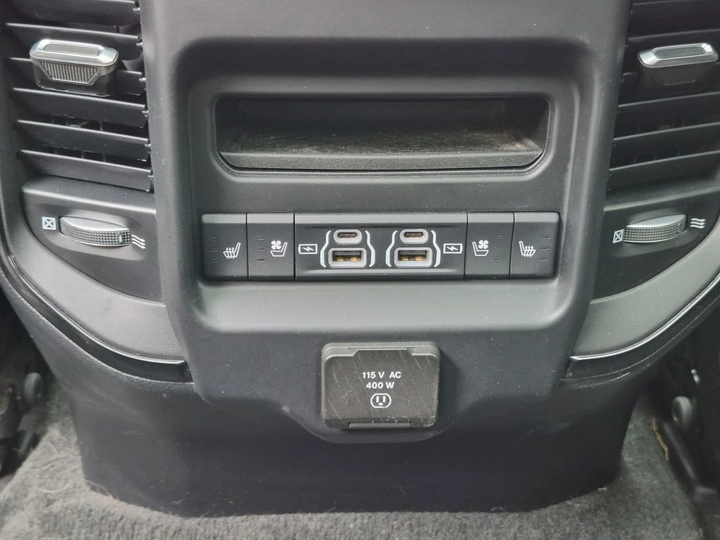 Used 2023 Silver Ram Limited image 31