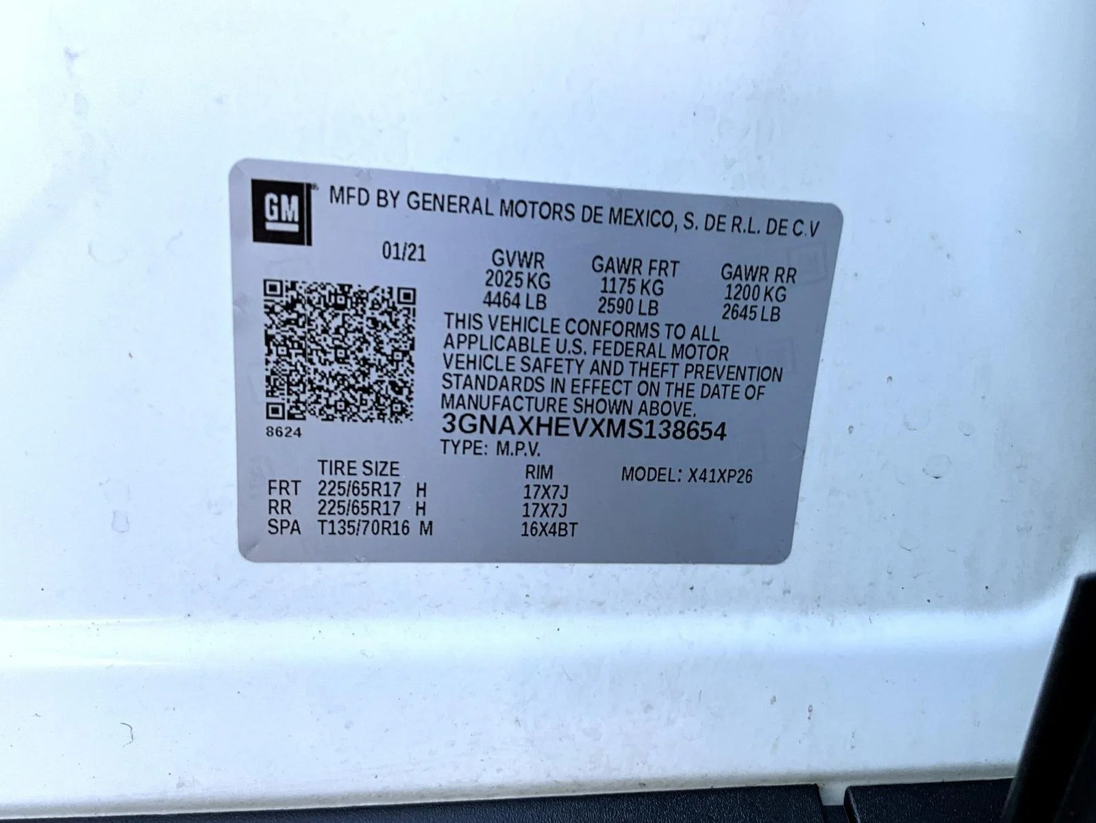 Used 2021 White Chevrolet LS image 27