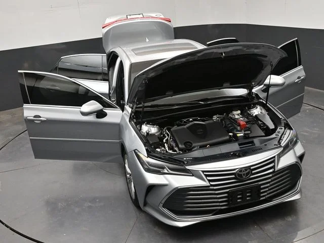 Used 2019 Silver Toyota Limited image 32