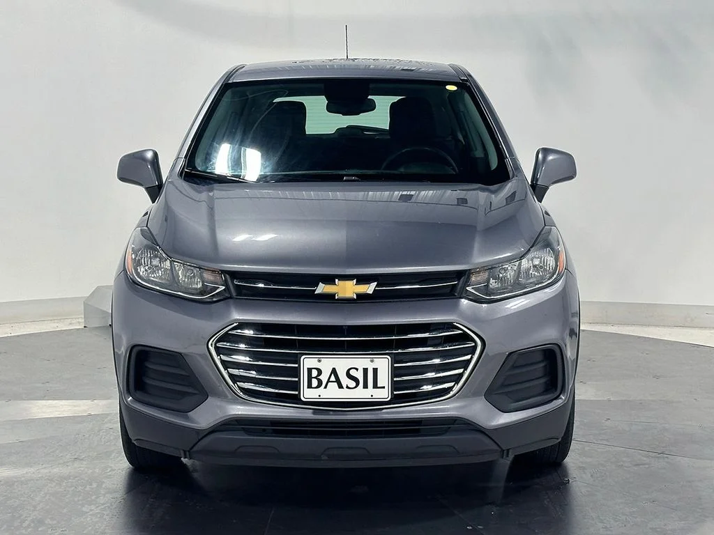 Used 2020 Gray Chevrolet LS image 9