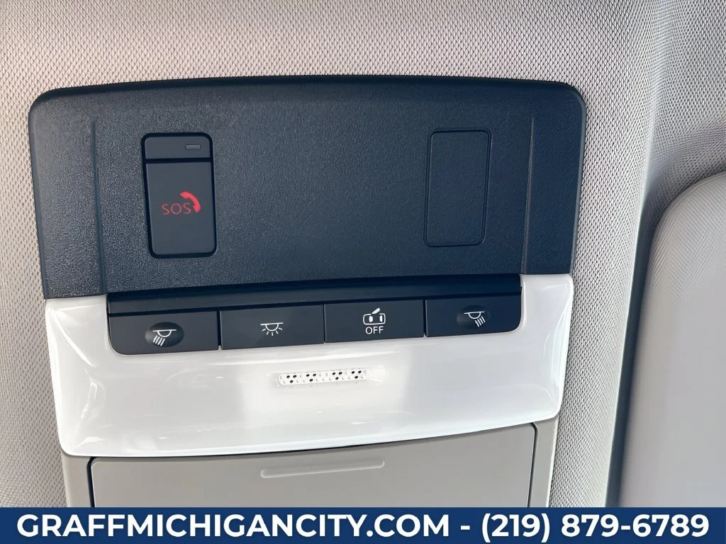 Used 2024 Red Nissan SV Intelligent AWD image 30